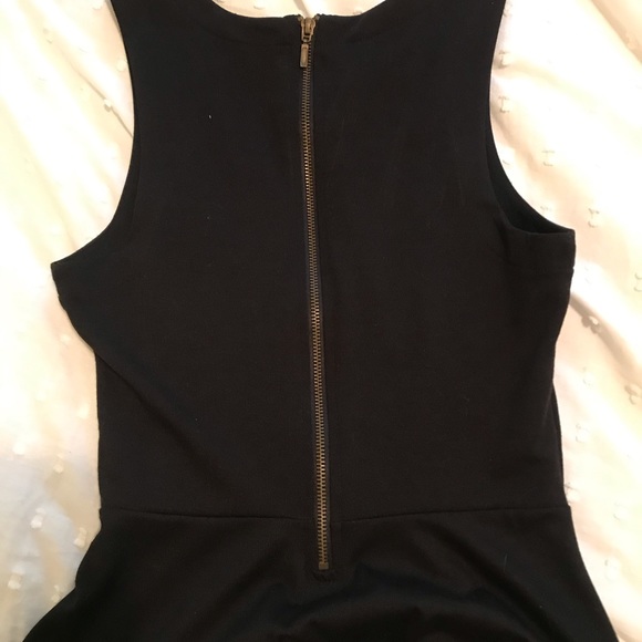 BLACK DRESS - Picture 2 of 3